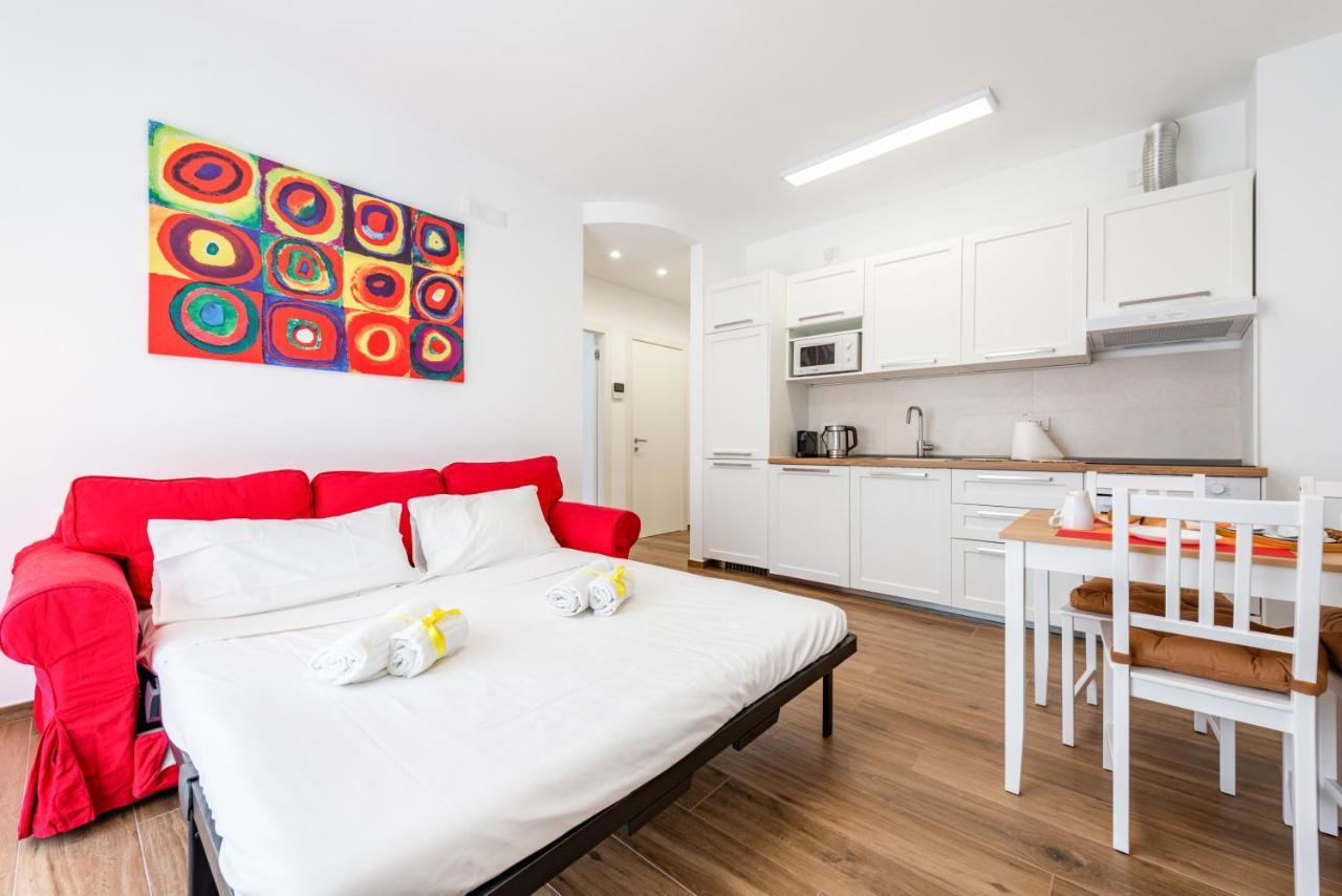 Central Station Apt With Parking Bari Esterno foto